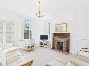 Living Room- click for photo gallery